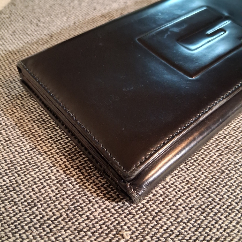 Gucci Glossy Black Clutch - Picture 7 of 16